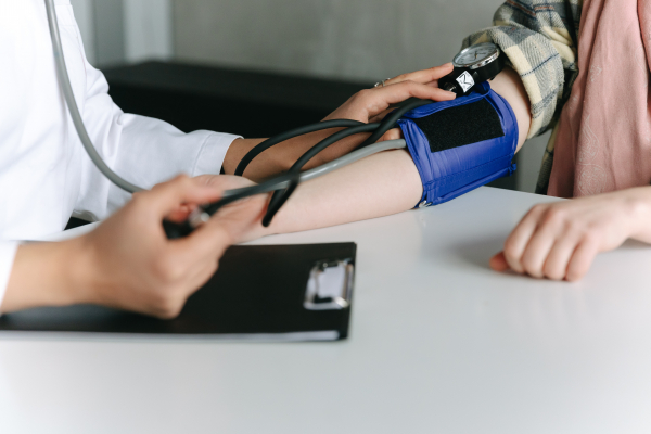 La pandémie a entraîné une diminution du diagnostic et du traitement de l'hypertension artérielle chez potentiellement des centaines de milliers de Canadiens
