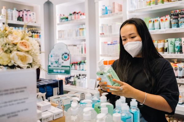 Les pharmacies affiliées à Jean Coutu et à Brunet s'associent à Biron Groupe Santé pour faciliter le dépistage de la COVID-19 pour les voyageurs