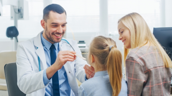 Pour les régions - Québec annonce la répartition des 449 nouveaux médecins de famille
