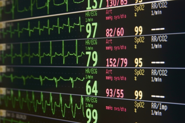 Le premier ministre annonce la fabrication de plus de fournitures et d'équipement médicaux au Canada